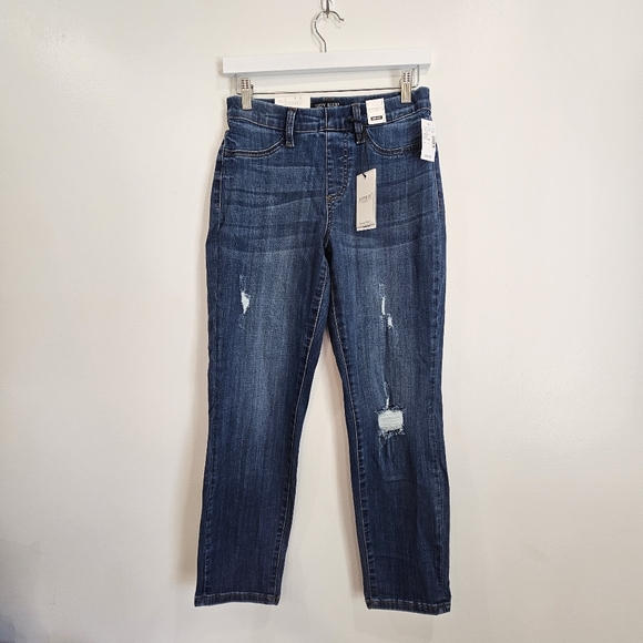 Judy Blue Mid Rise Ripped Pull On Boyfriend Jean - Picture 2 of 12